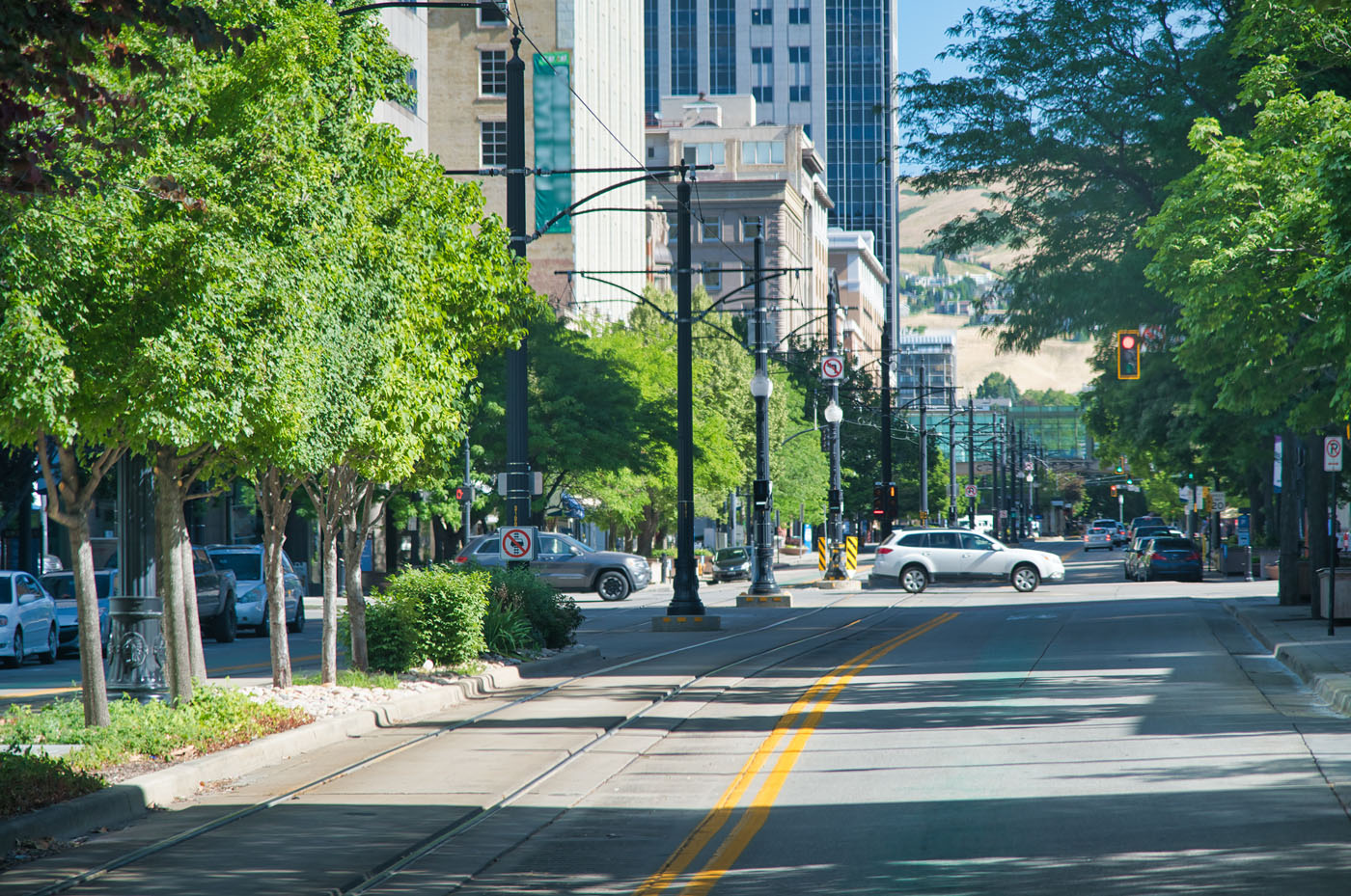An image of a downtown street in Salt Lake City, UT. Call Branson West Law for probation violation lawyers in Utah.